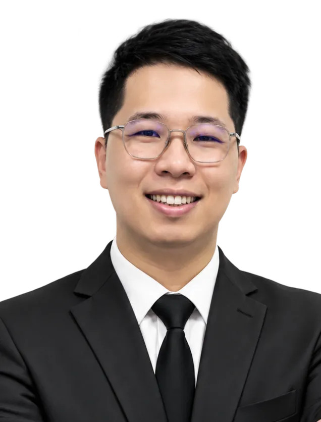 Portrait of Quan “Tom” Hoang, Co-Founder & COO